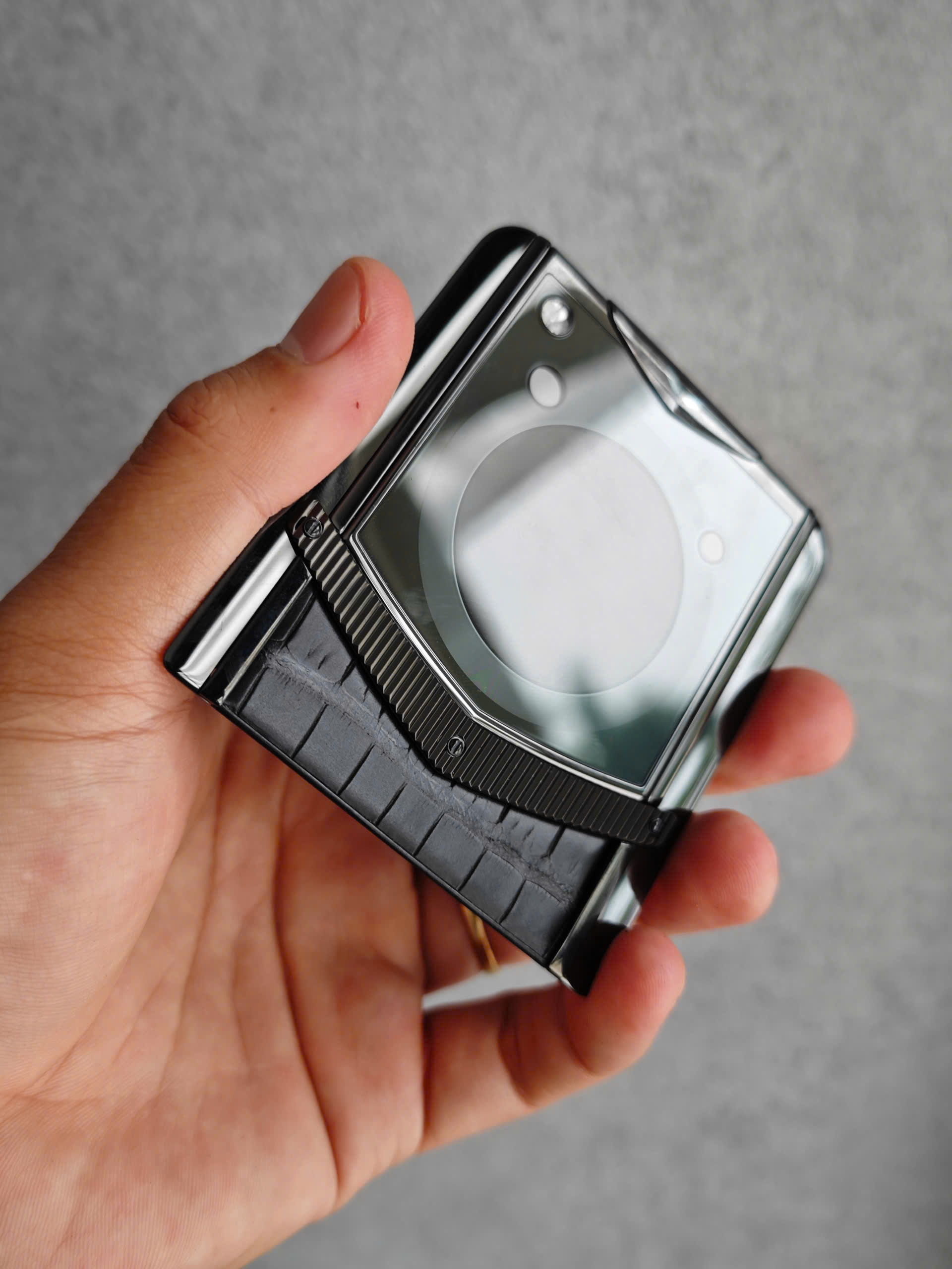 Bọc da điện thoại Vertu Iron Flip