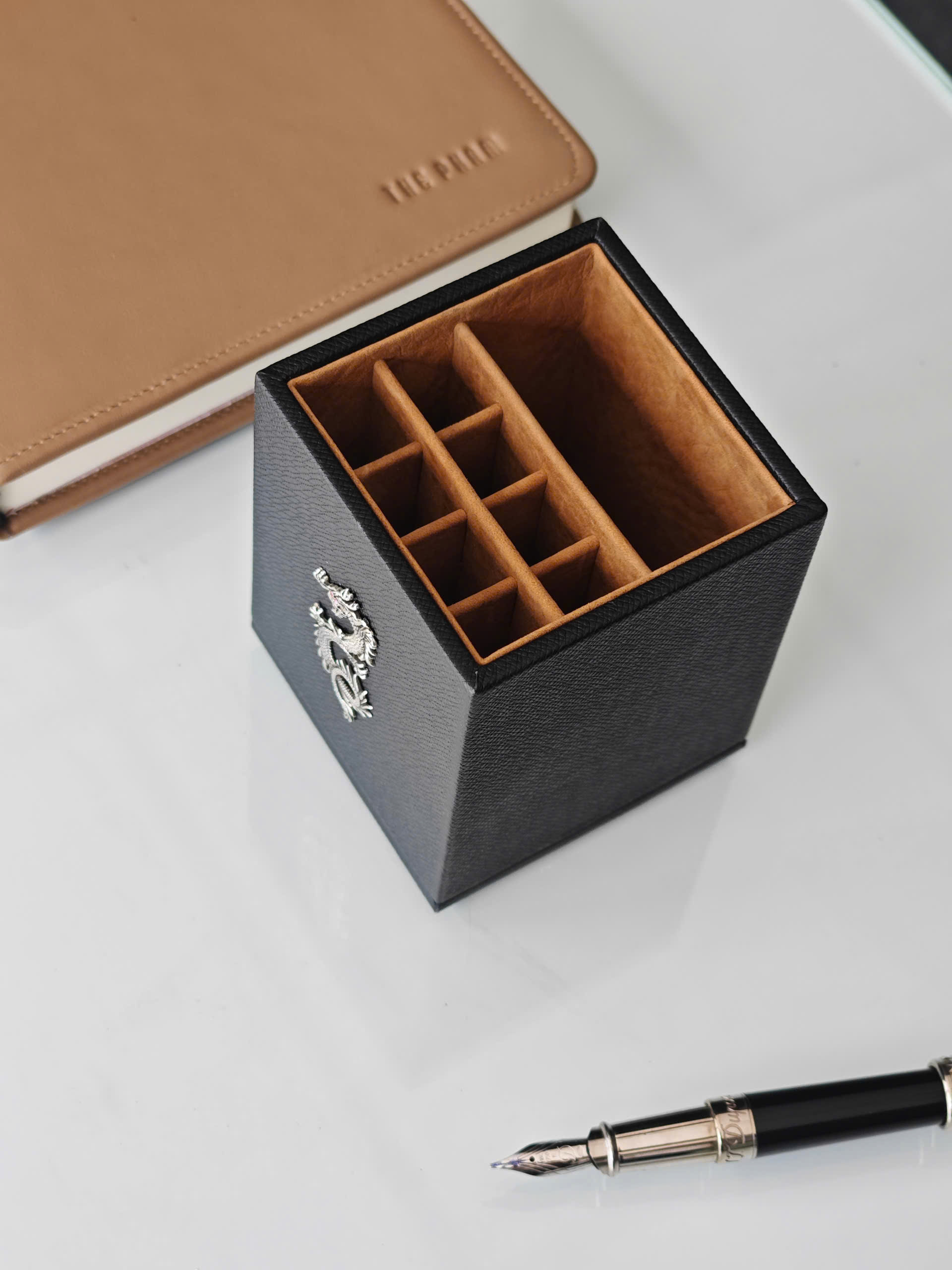 TP Pen Box Signature Enjoy Work - Hộp đựng bút da cao cấp - Hình ảnh 3