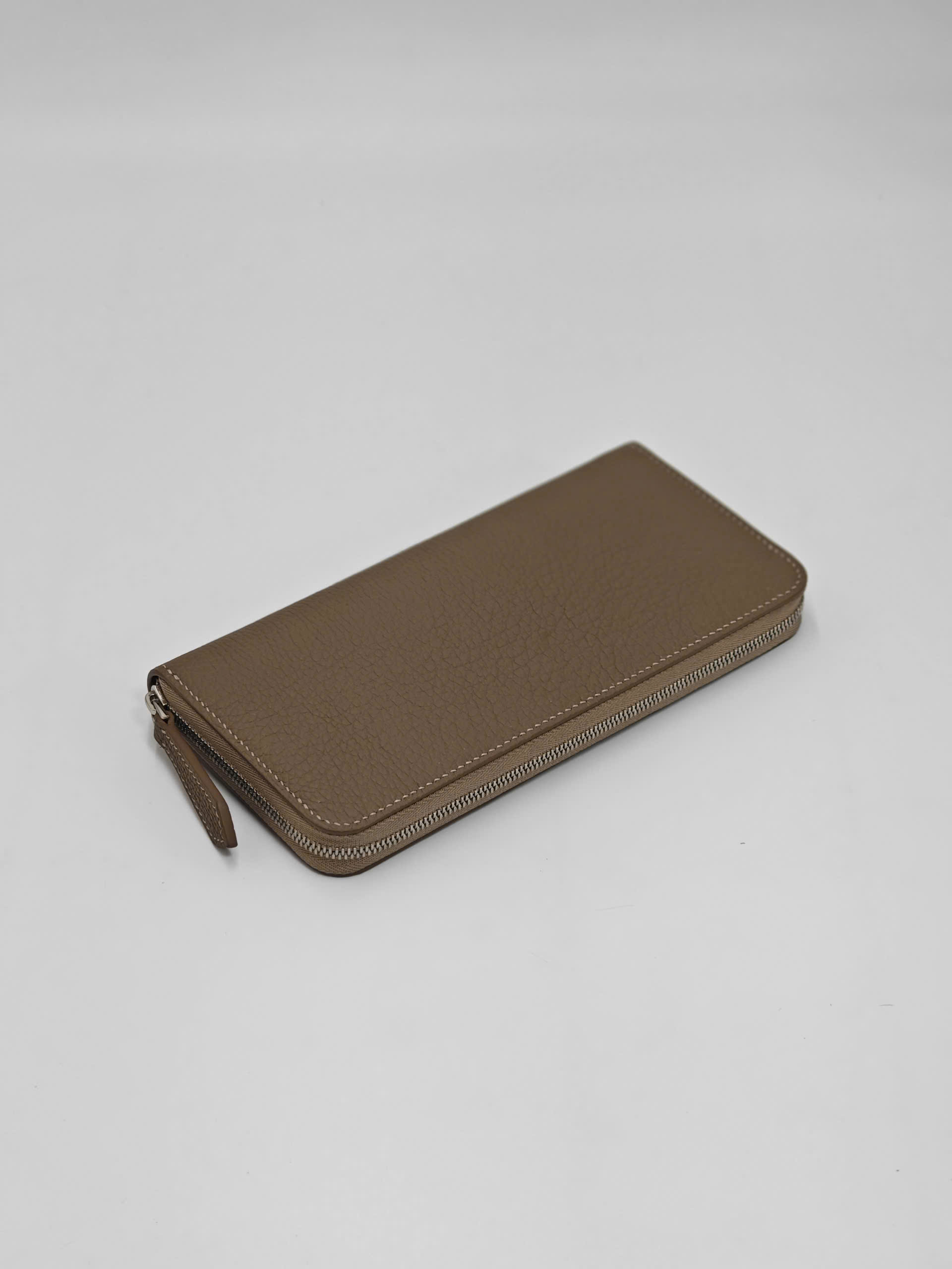 TP Long Zip Wallet – Ví dài chế tác thủ công màu Etoupe - Hình ảnh 8